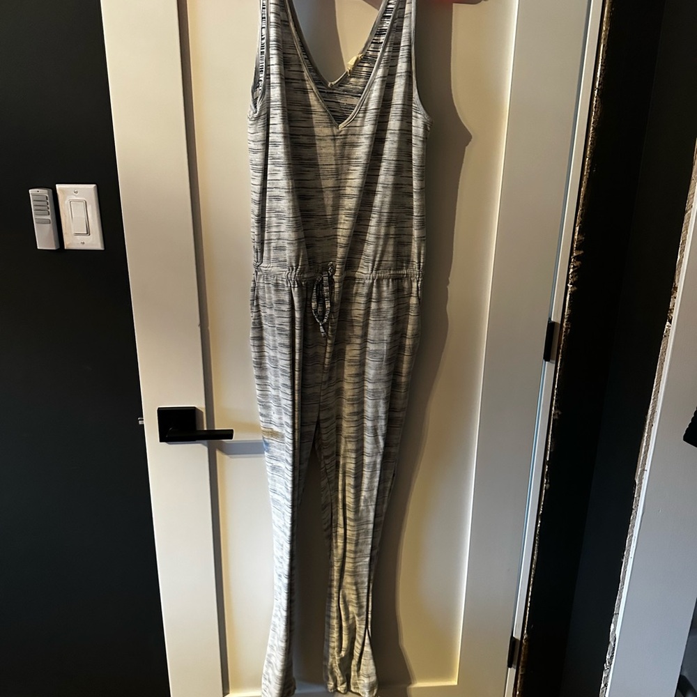 Gray Sleeveless Jumpsuit